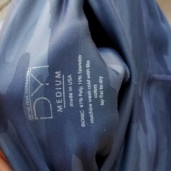 Define Your Inspiration DIY Camo Signature Crop - Picture 5 of 7